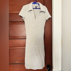 Bodycon grey dress.